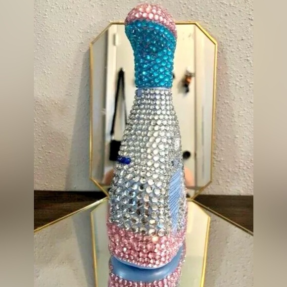 Febreze 700ml Downy April Fresh bottle CUSTOM 💎BLING 💎 BEDAZZLED BOTTLE!!!!!!! - Picture 4 of 8